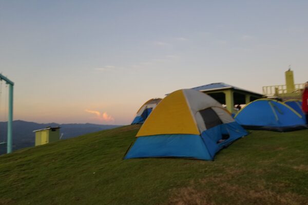 Camping at Montaña Redonda