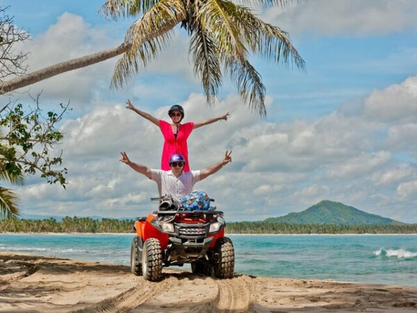 Four Wheels & Playa Limón